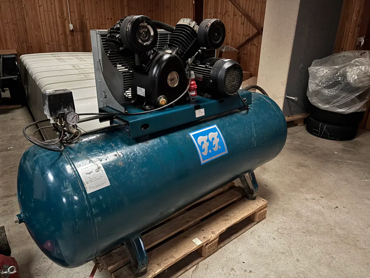 Billede 1 - Stor kompressor 500 liter 7.5 hk FF 