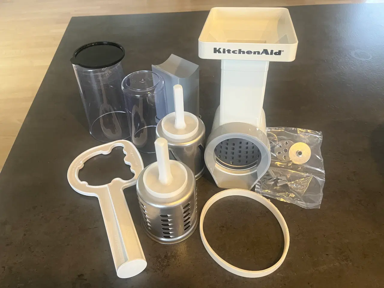 Billede 11 - KitchenAid Artisan 5KSM150 (rød) — velholdt + ekst