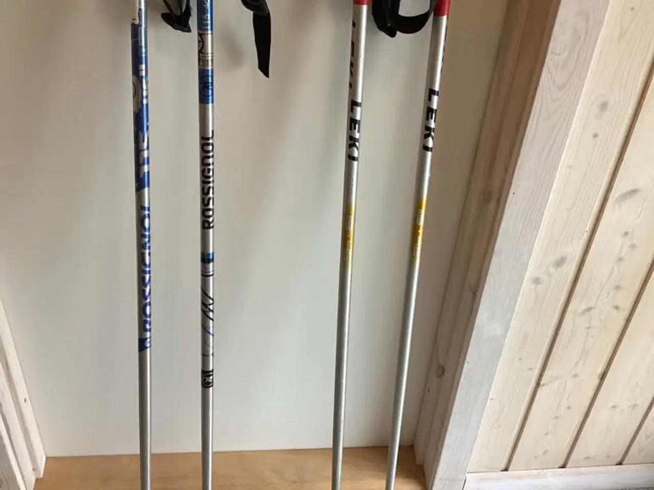 Billede 1 - Skistave - ROSSIGNOL & LEKI på 115 cm