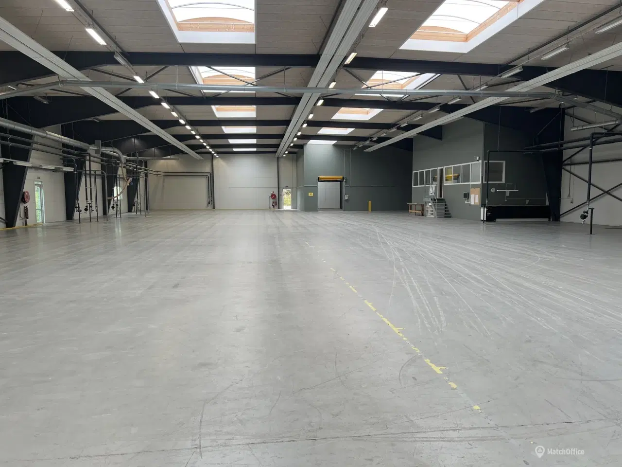 Billede 2 - Stort lækker lager