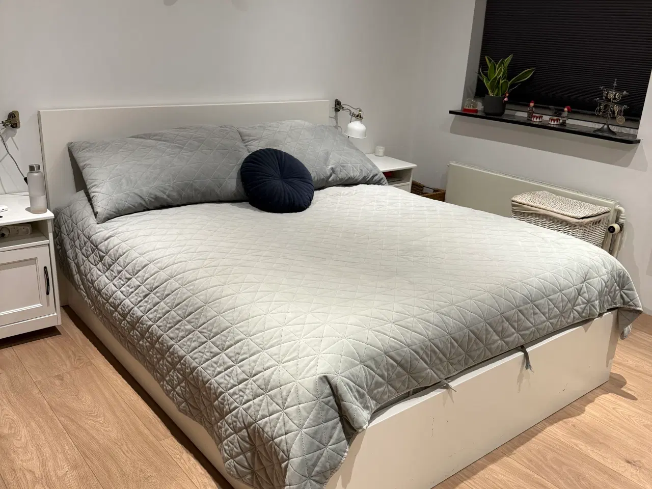 Billede 1 - Seng Ikea Malm-Seng