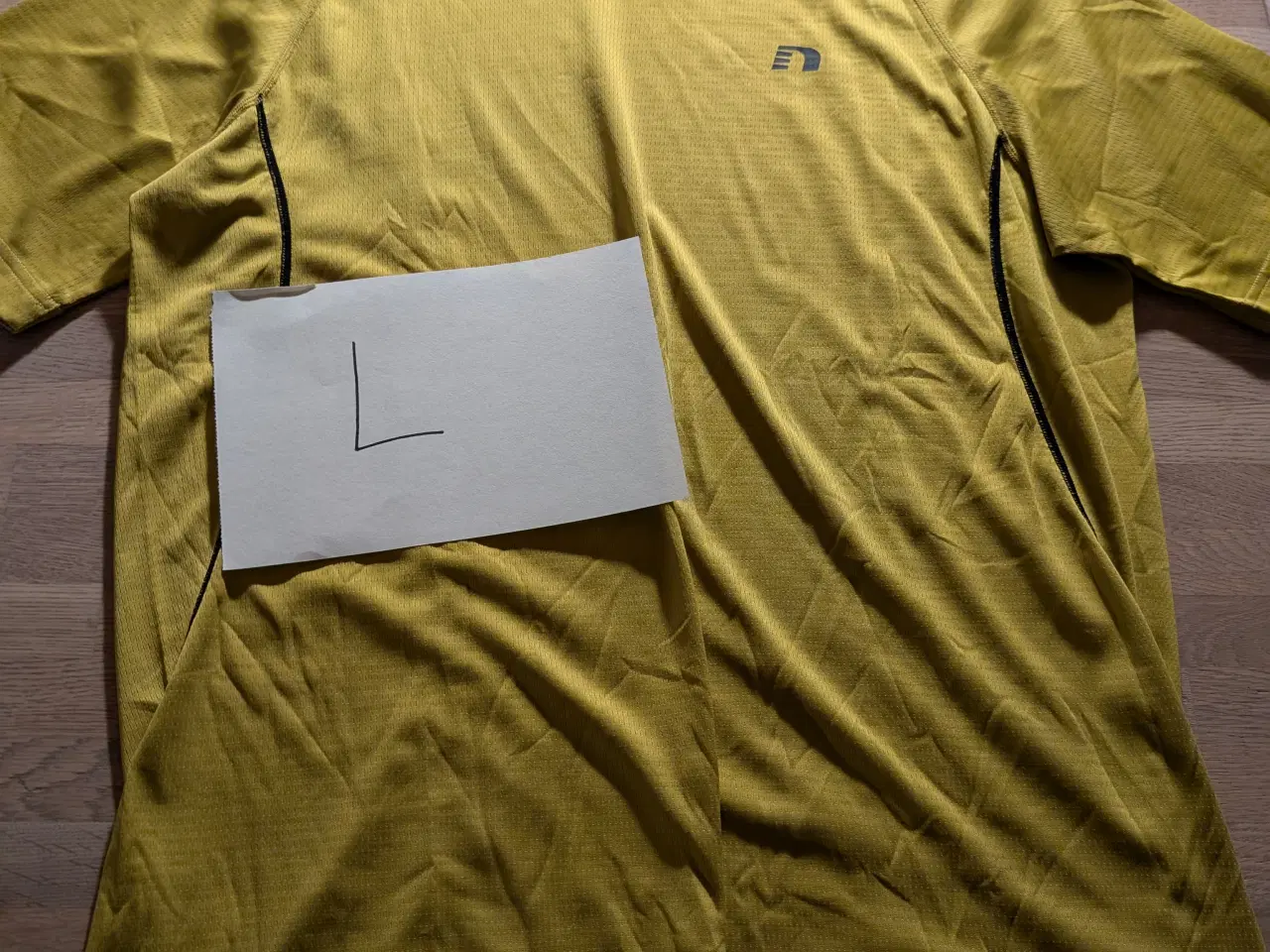 Billede 13 - 17 assorterede løbetrøjer fra newline