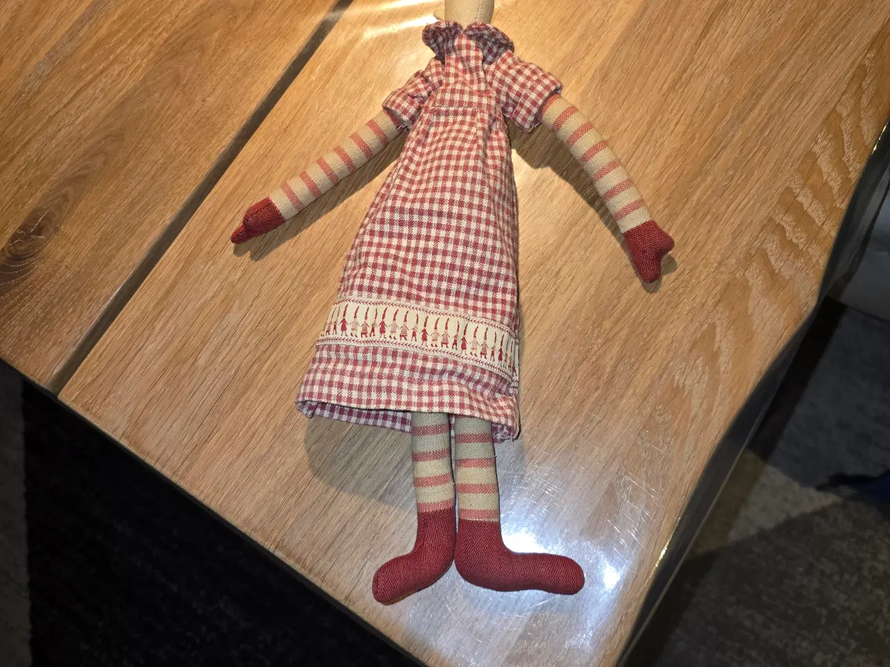 Billede 1 - MAILIG NISSEPIGE ORIGINAL MED MÆRKE