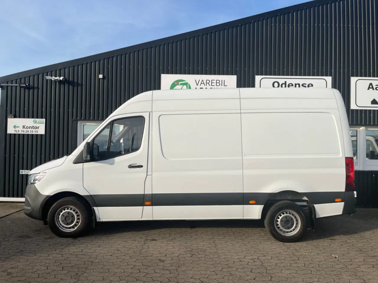 Billede 1 - Mercedes Sprinter 319 3,0 CDi A2 Kassevogn aut. RWD