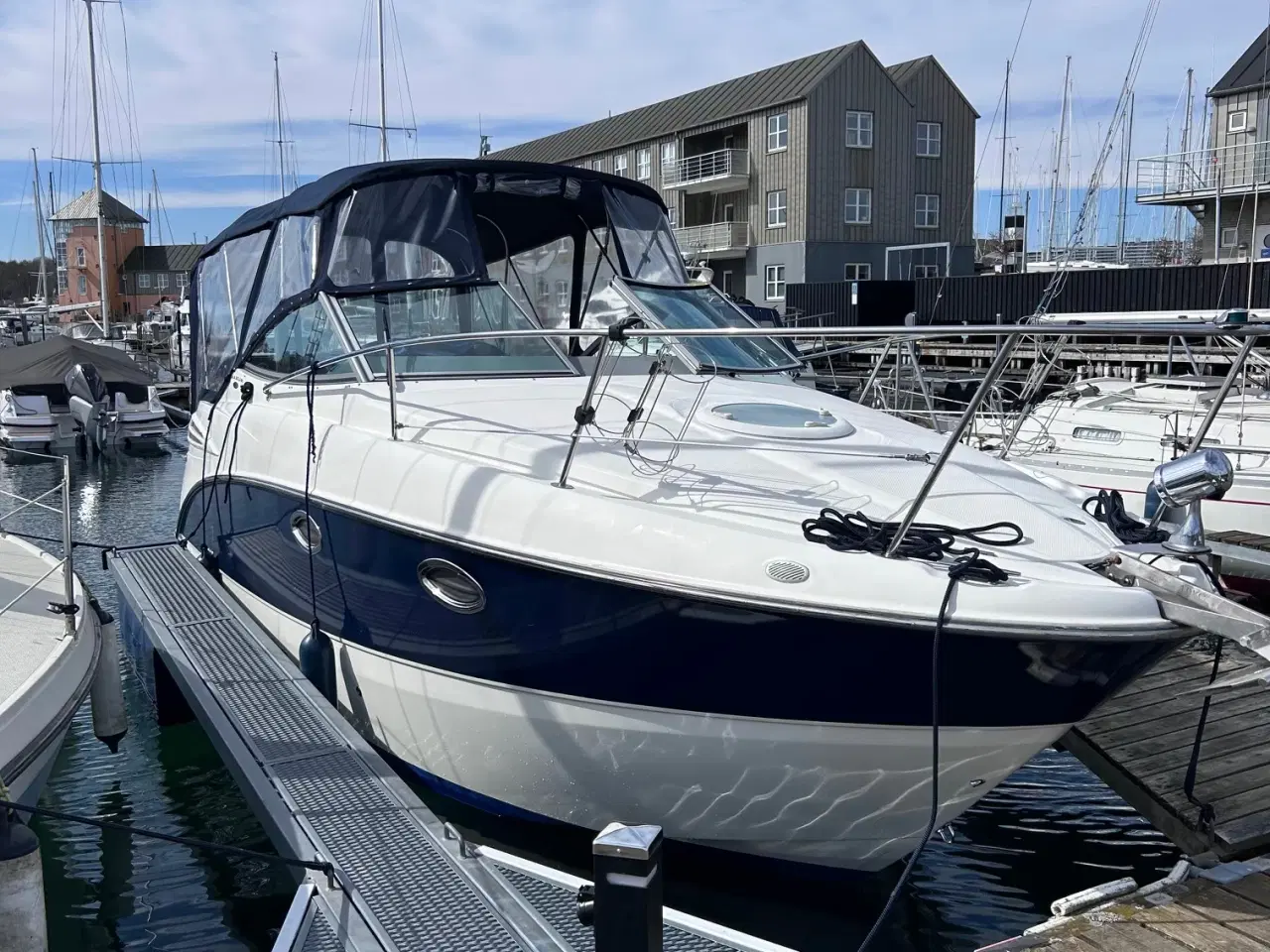 Billede 1 - Velholdt Maxum 2600SE