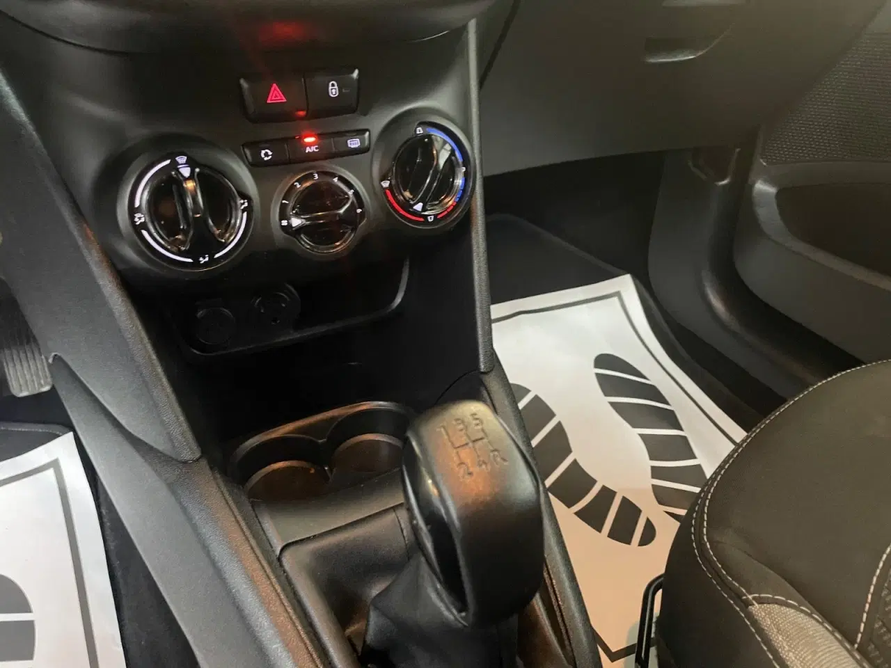 Billede 13 - Peugeot 208 1,6 BlueHDi 100 Active