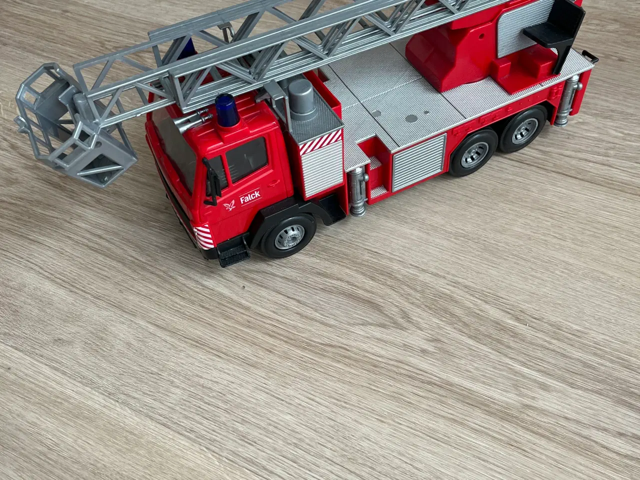 Billede 2 - Falck stigevogn
