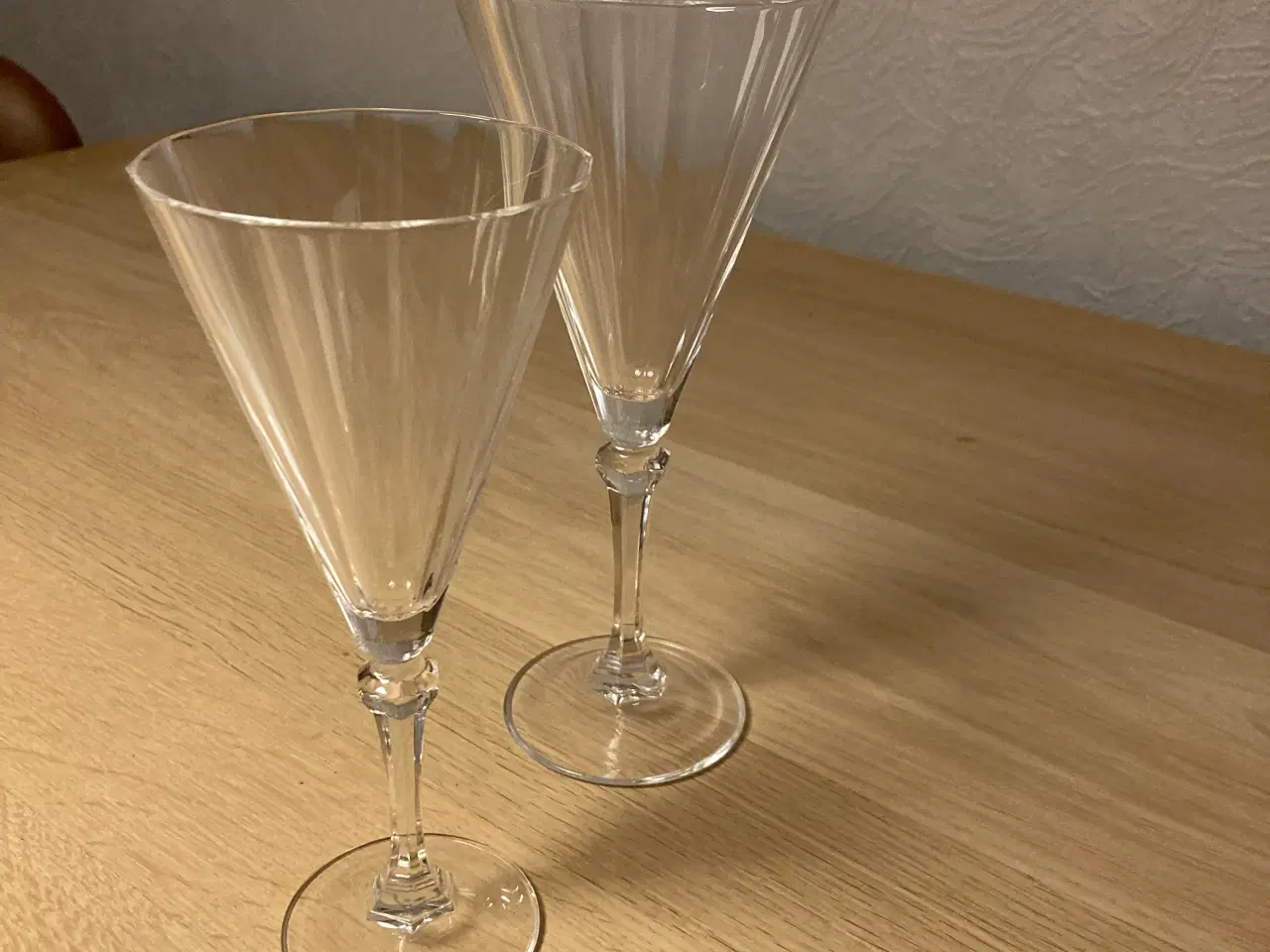 Billede 3 - Rødvinsglas og hvidvinsglas 