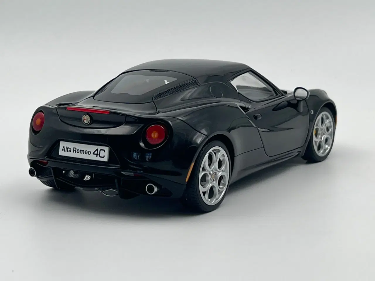 Billede 4 - 2013 Alfa Romeo 4C Coupe - AUTOart - 1:18