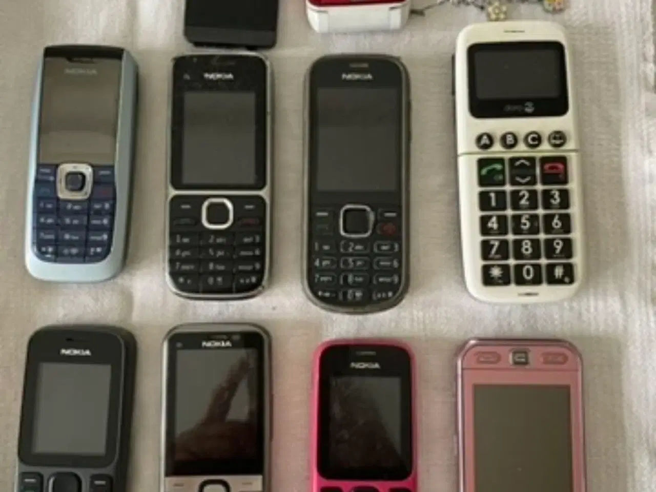 Billede 2 - Alle Tlf. Sælges samlet 3000kr.