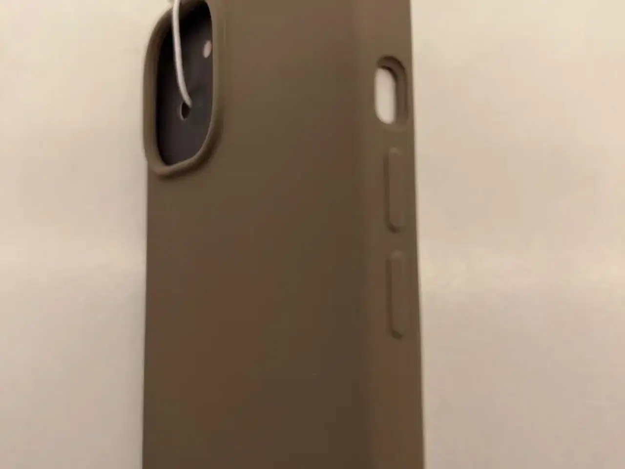 Billede 3 - Iphone 13  Ny silicone case. 1/3 del Under pris