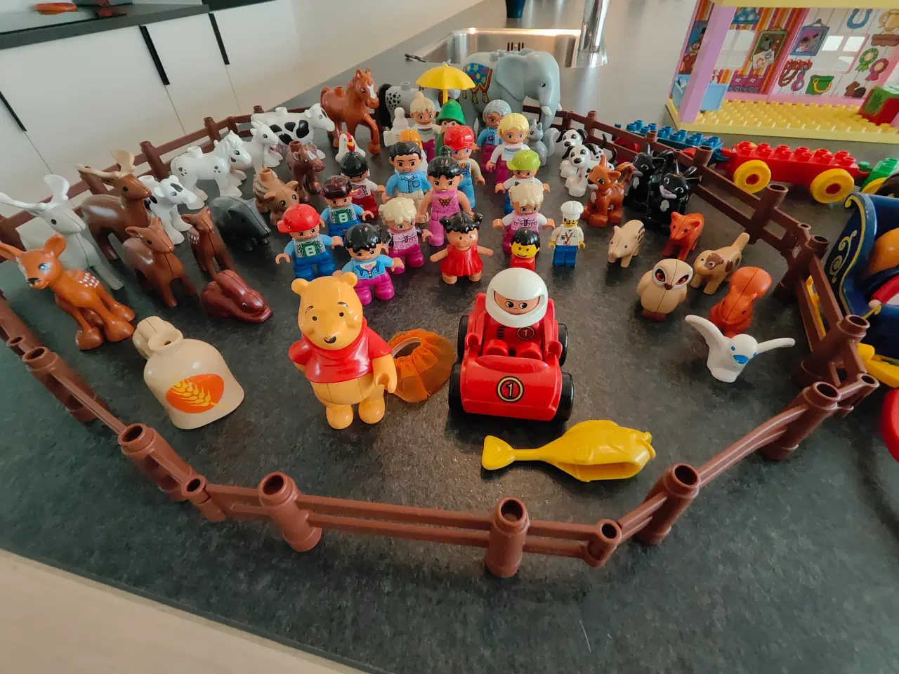 Billede 3 - Duplo klodser/figurer