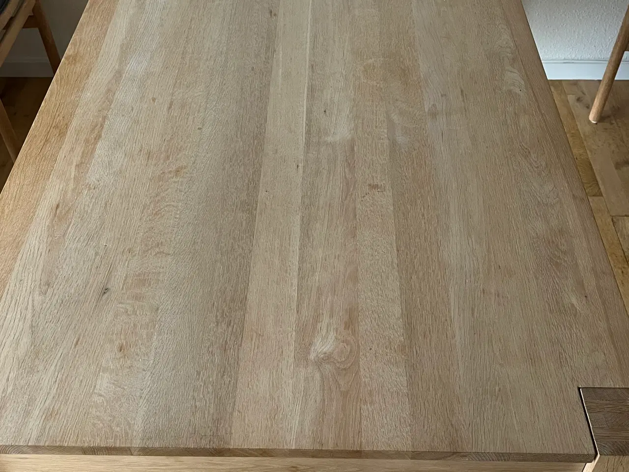 Billede 2 - Spisebord i massiv eg