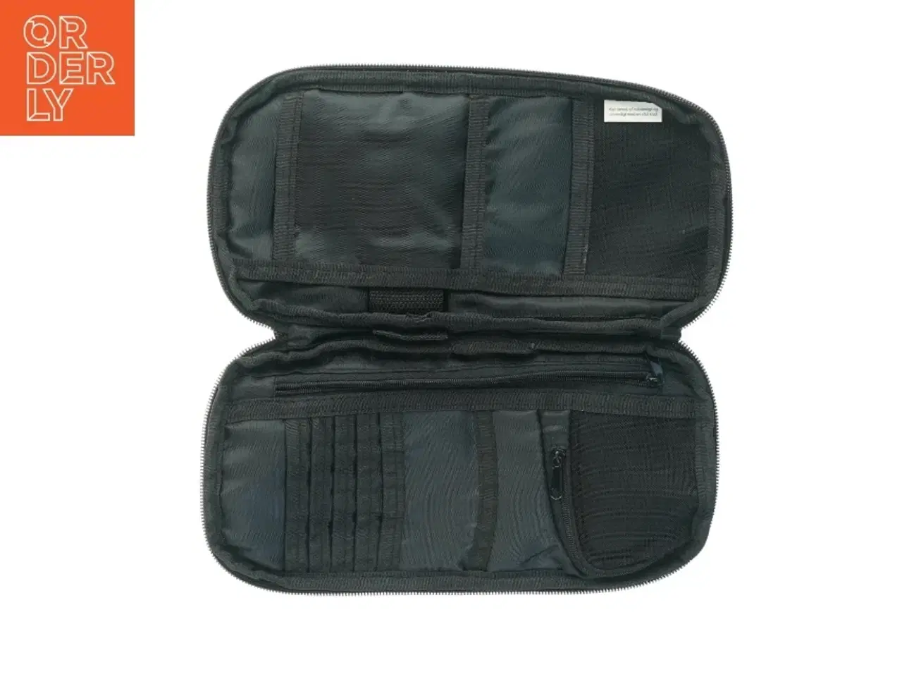 Billede 3 - Sort rejsetaske med lynlås (str. 28x15 cm)