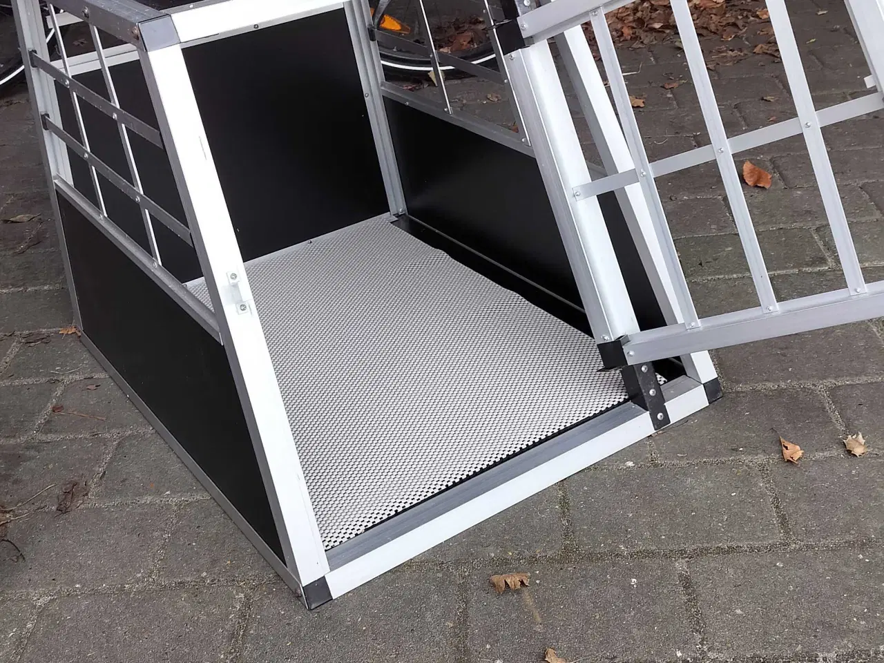 Billede 1 - Transport Bure i stof og metal 