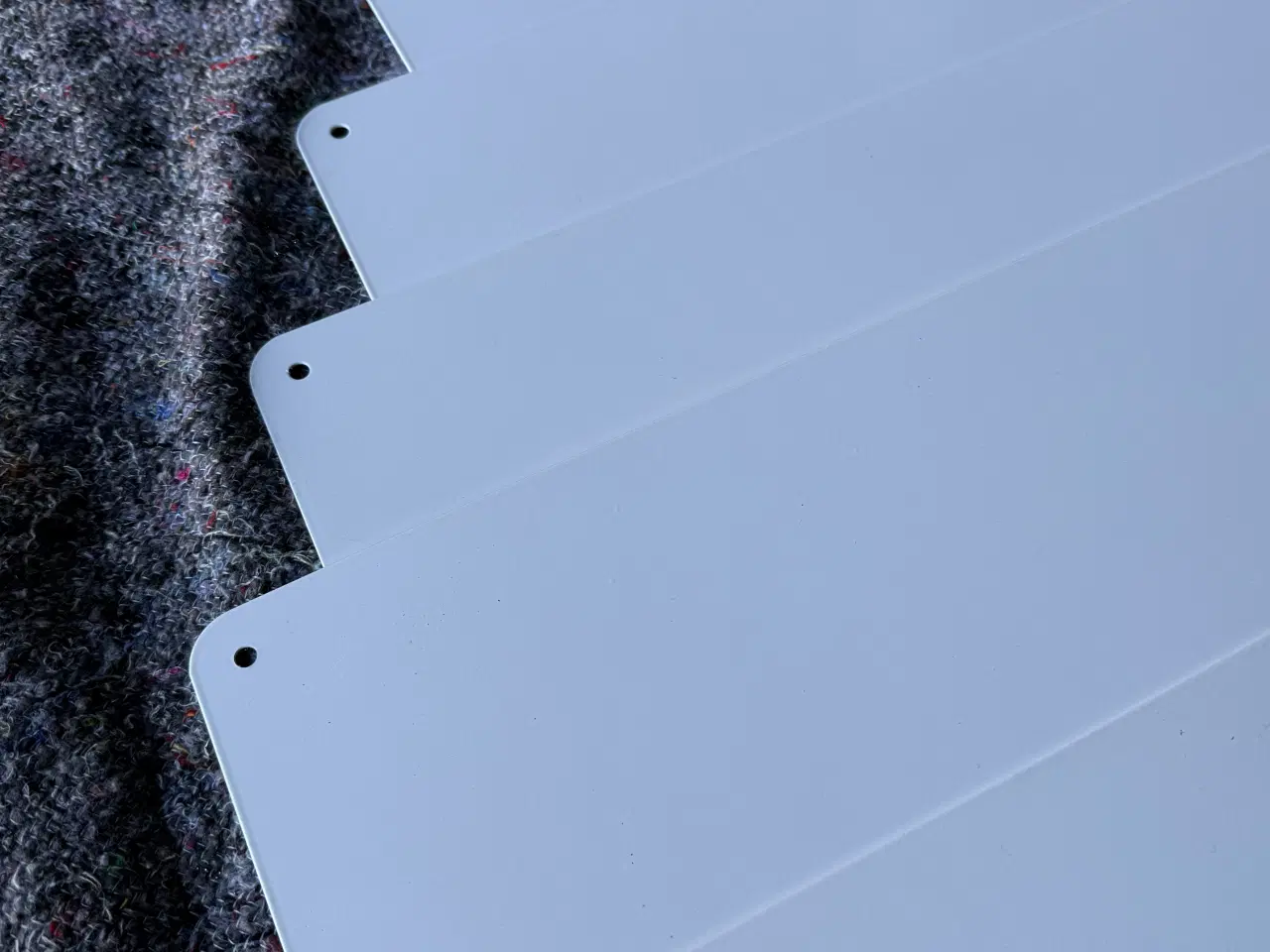 Billede 4 - 6 hvide Whiteboard/magnettavler m. hjørnehuller