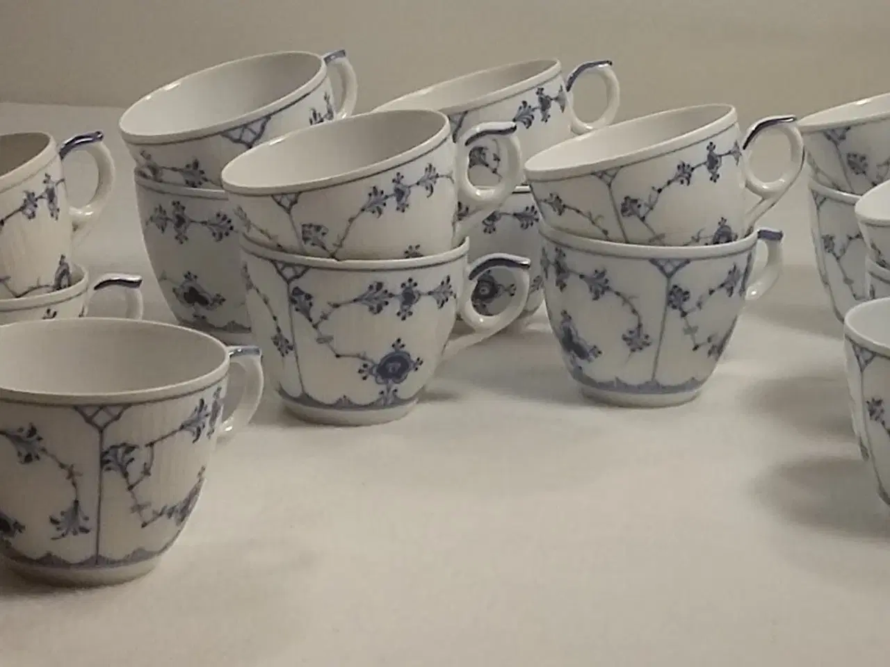 Billede 2 - ROYAL COPENHAGEN, MUSSELMALET KAFFESTEL