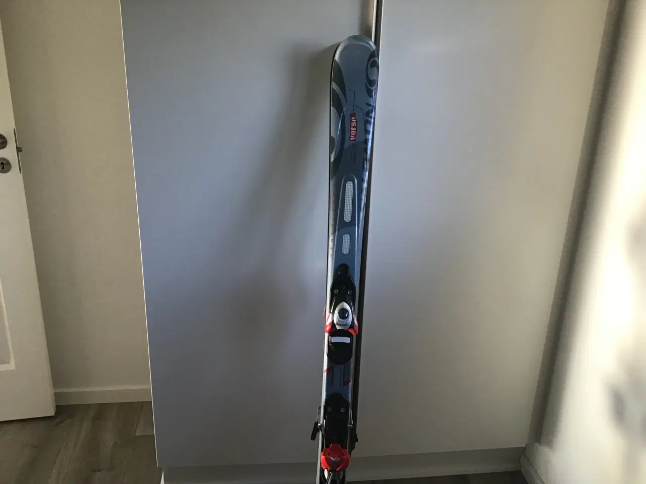 Billede 1 - Salomon carving ski 150 cm