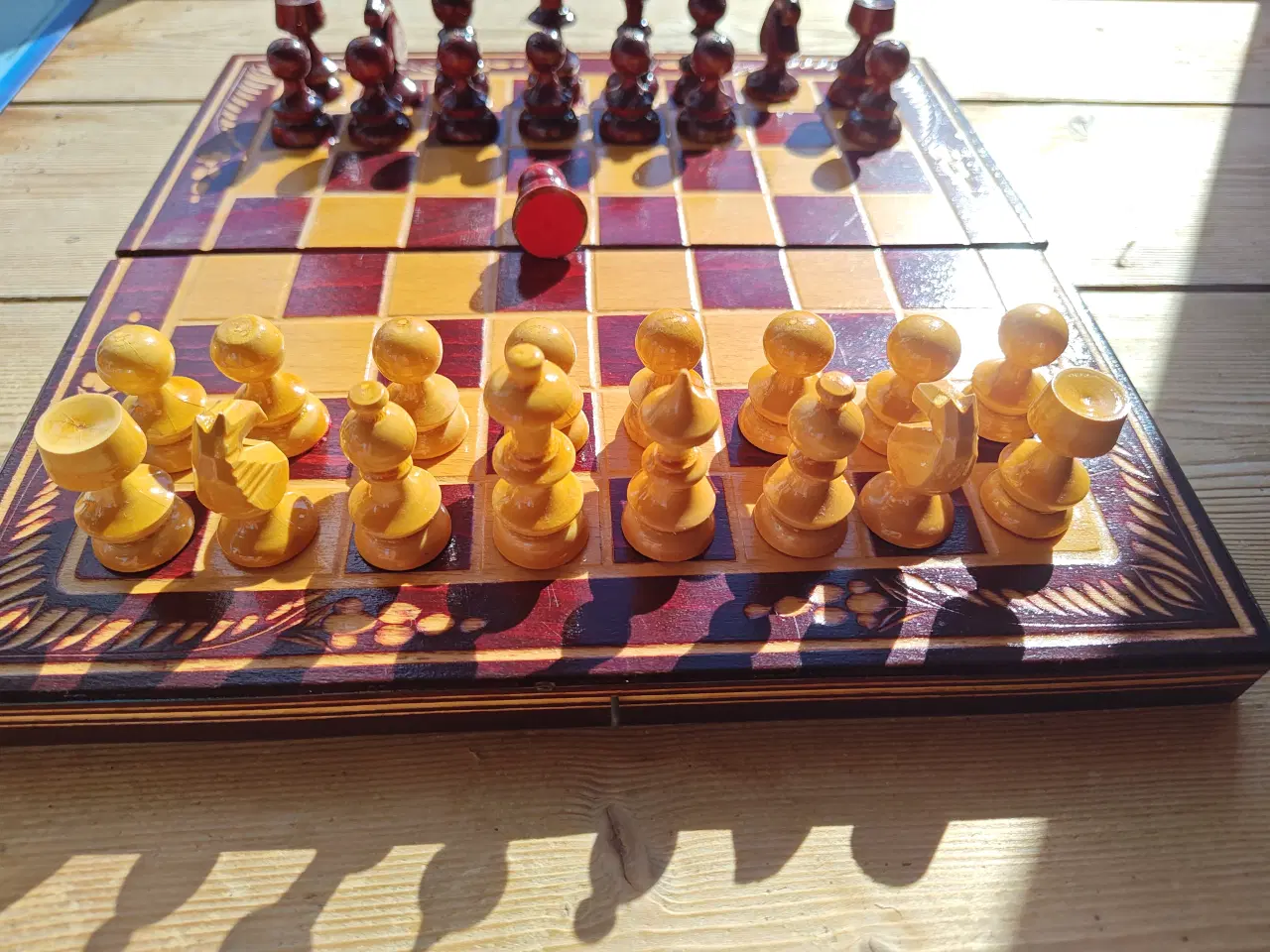 Billede 2 - Skak Brætspil i træ samt Backgammon