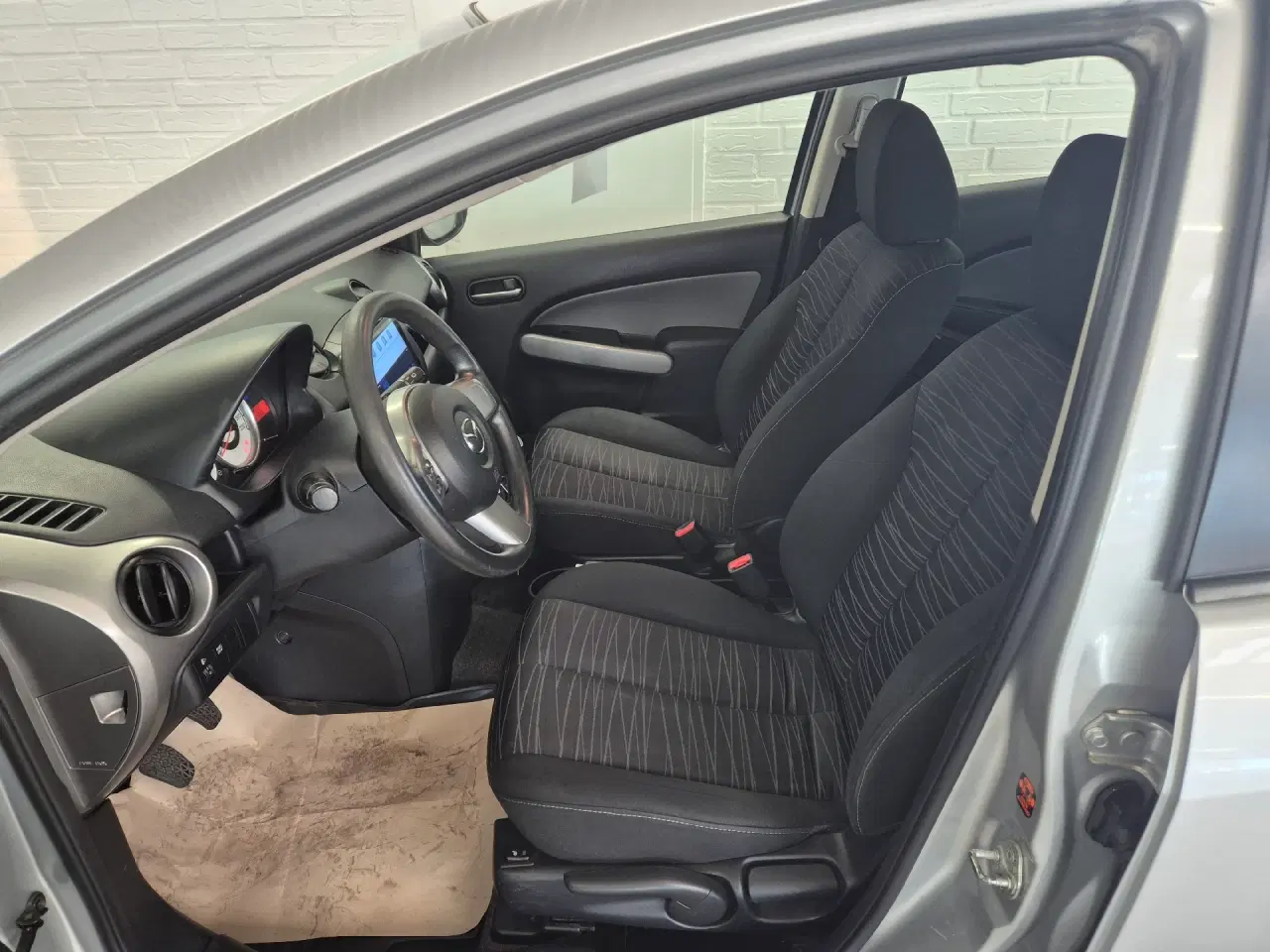 Billede 6 - Mazda 2 1,3 Advance 86HK 5d
