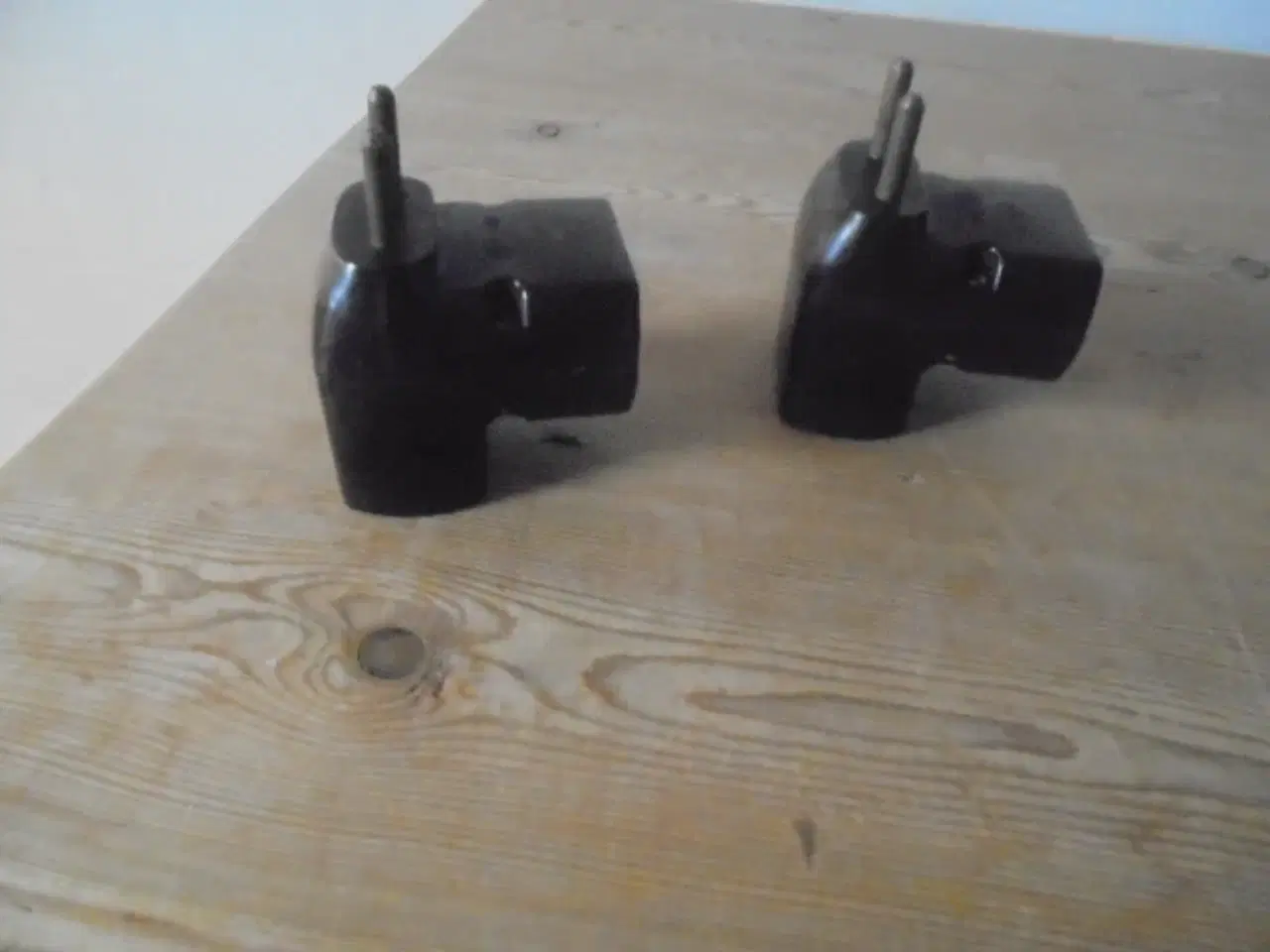 Billede 3 - 2 gamle dobbeltstik - Bakelit?