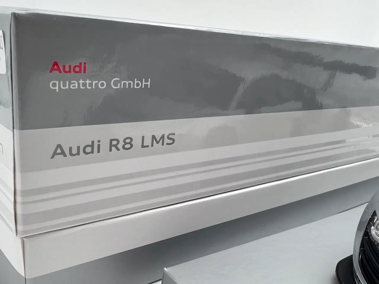 Billede 11 - 2009 Audi R8 LMS GT3 Presentation 1:18 