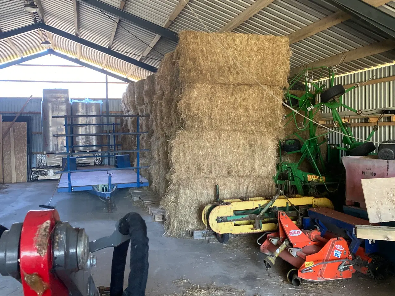 Billede 3 - Hø i minnibig. 