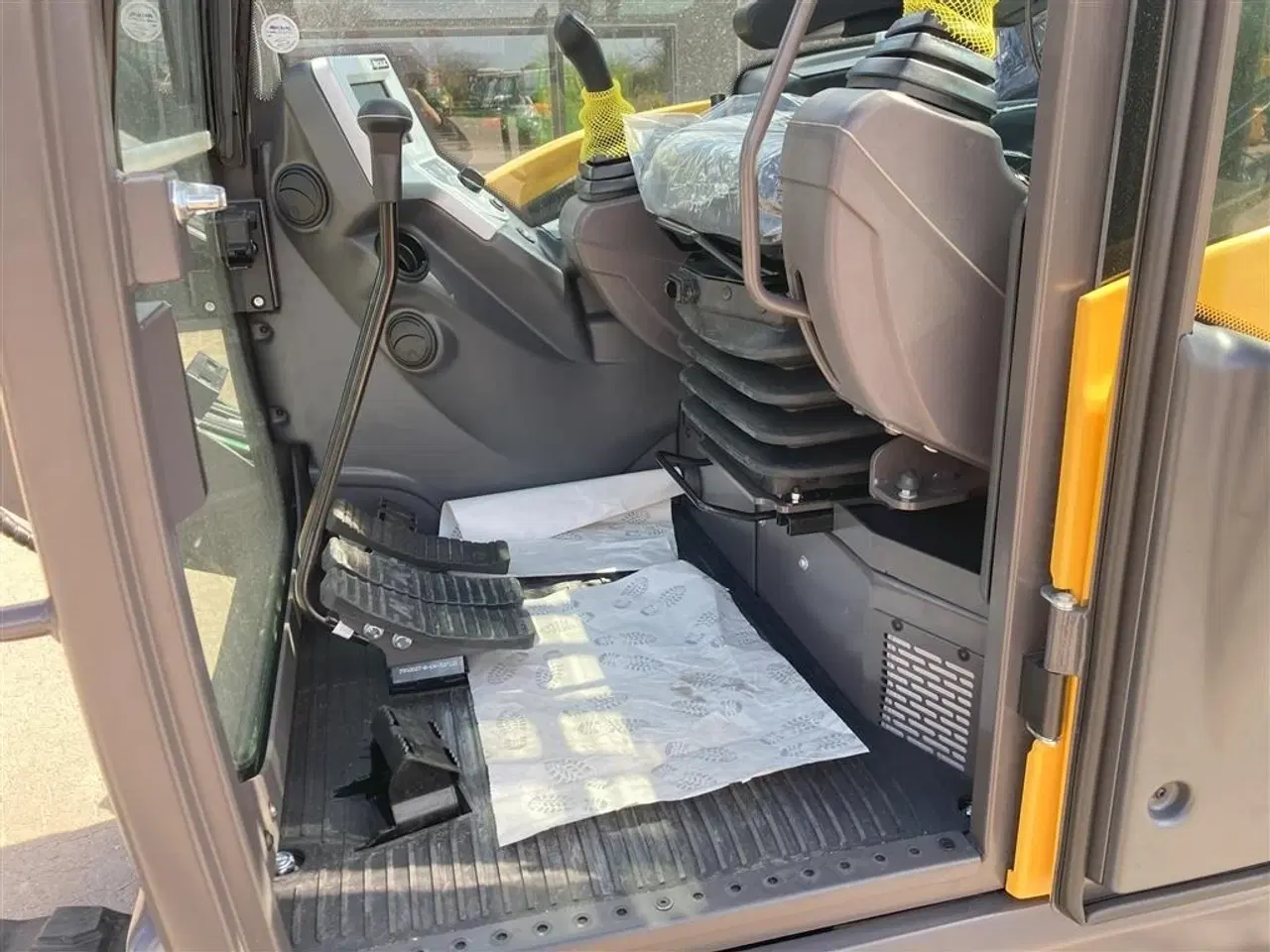 Billede 22 - Mecalac 6 MCR 6 tons kompact minigraver på gu.bånd