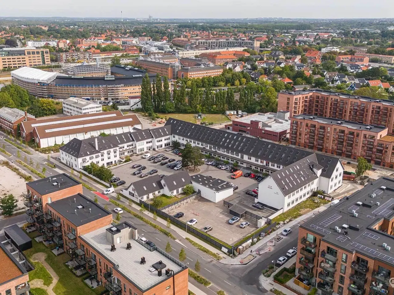 Billede 16 - Sublimt kontorlejemål tæt på Glostrup Station med fælles kantine og konferencerum.