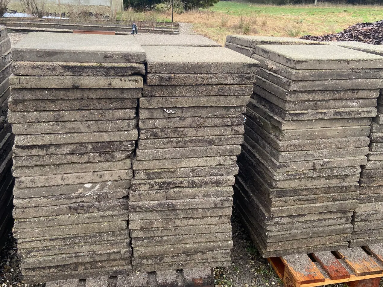 Billede 2 - 170 stk. betonfliser 50x50 cm