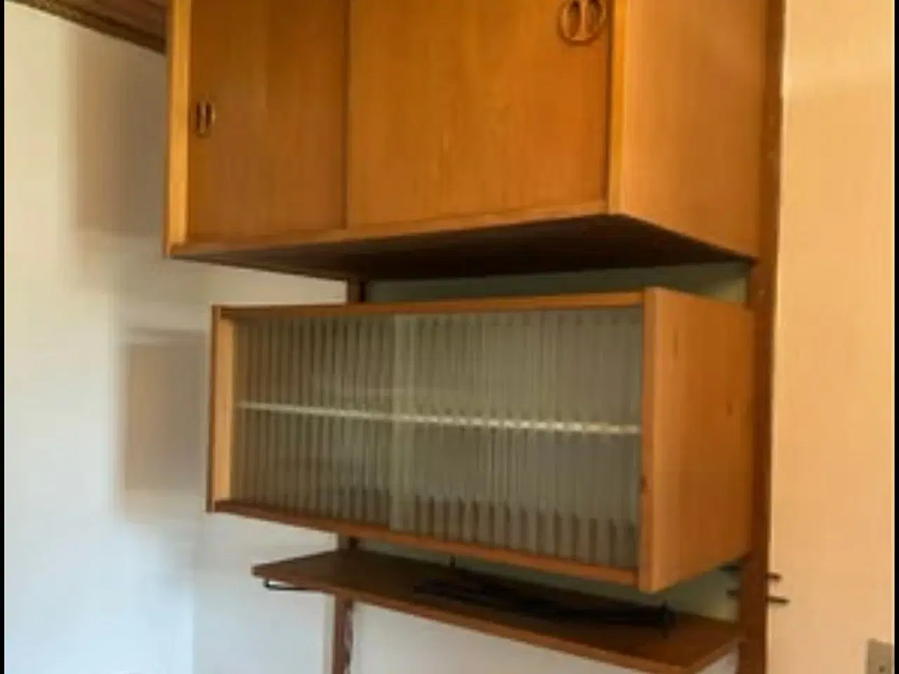 Billede 1 - Vange reol fra 1968 SE 2 fotos BUD modtages