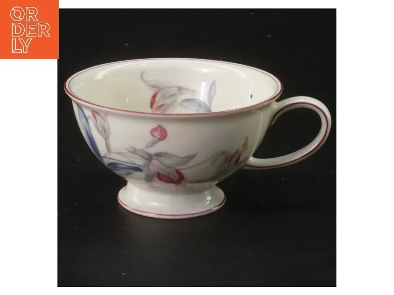 Billede 1 - Porcelænskop med blomstermønster fra Rosenthal (str. Ø 9,5 cm)