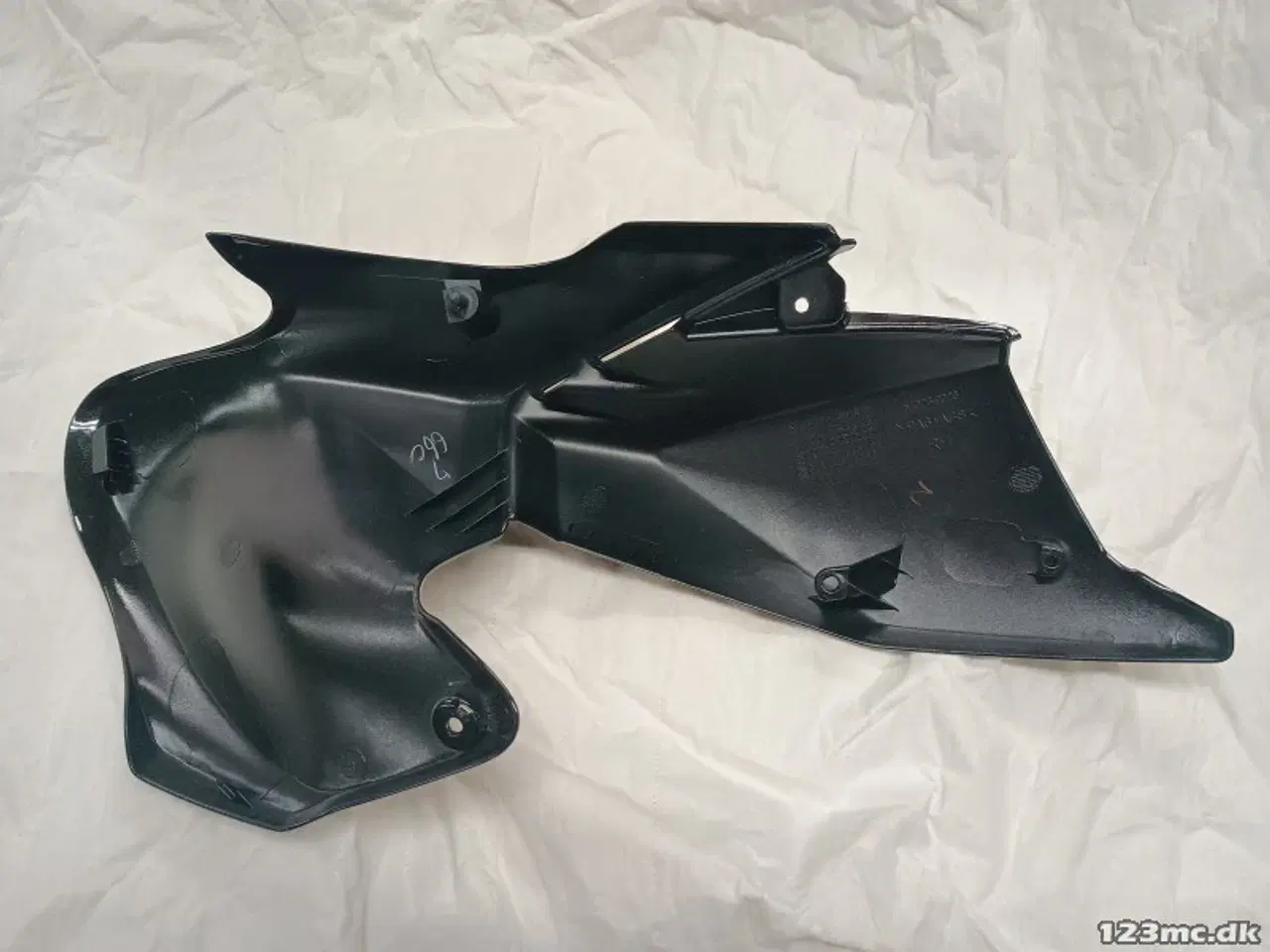 Billede 2 - Kawasaki Z900 2020-21, COVER TANK,RH,M.S.BLACK