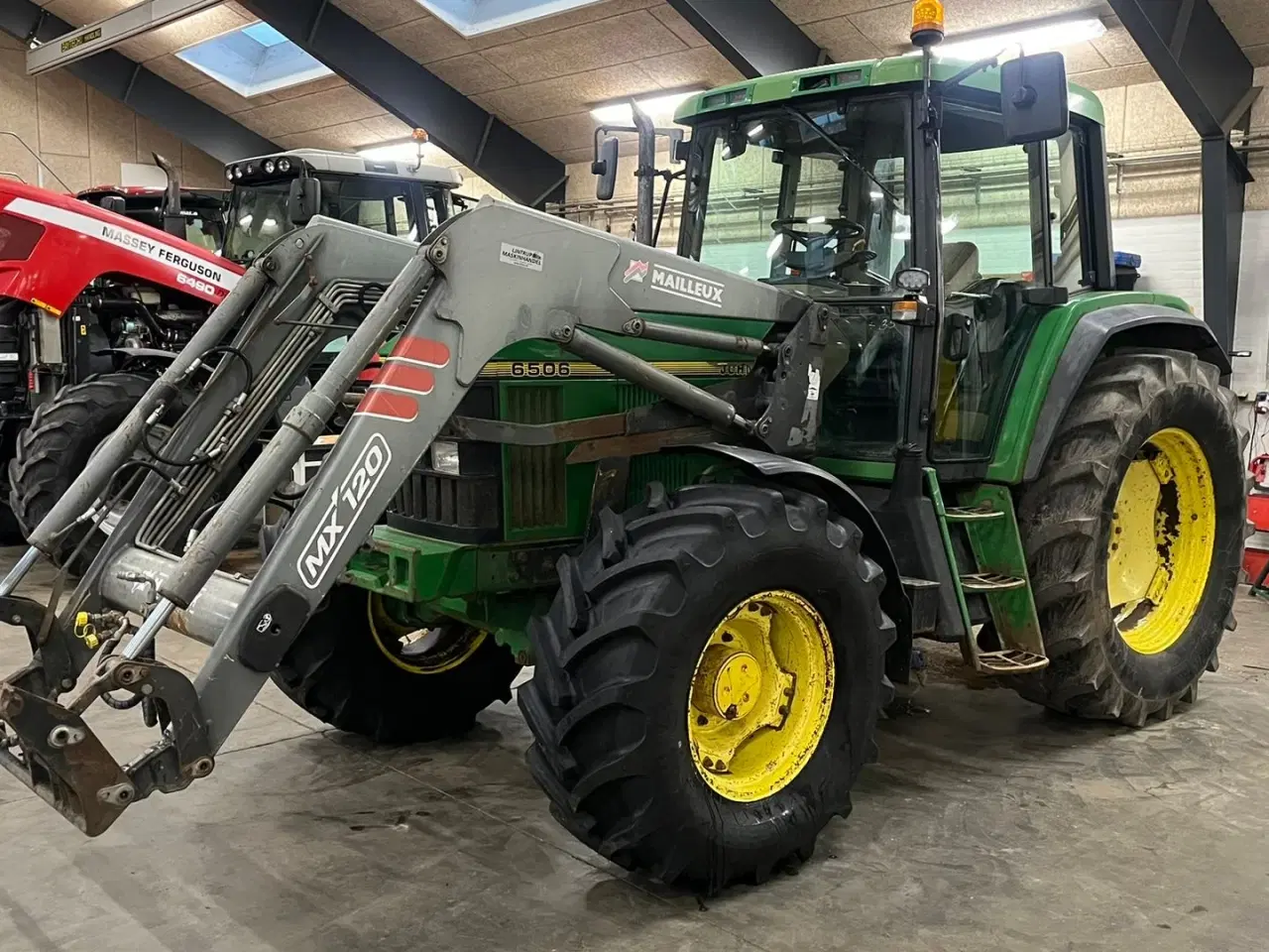 Billede 1 - John Deere 6506 Med frontlæsser og vendegear ved rattet samt nye fordæk