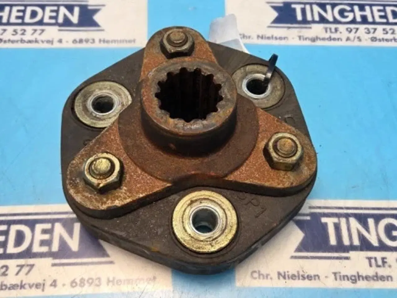 Billede 3 - Ford 675 Flange 84037198 