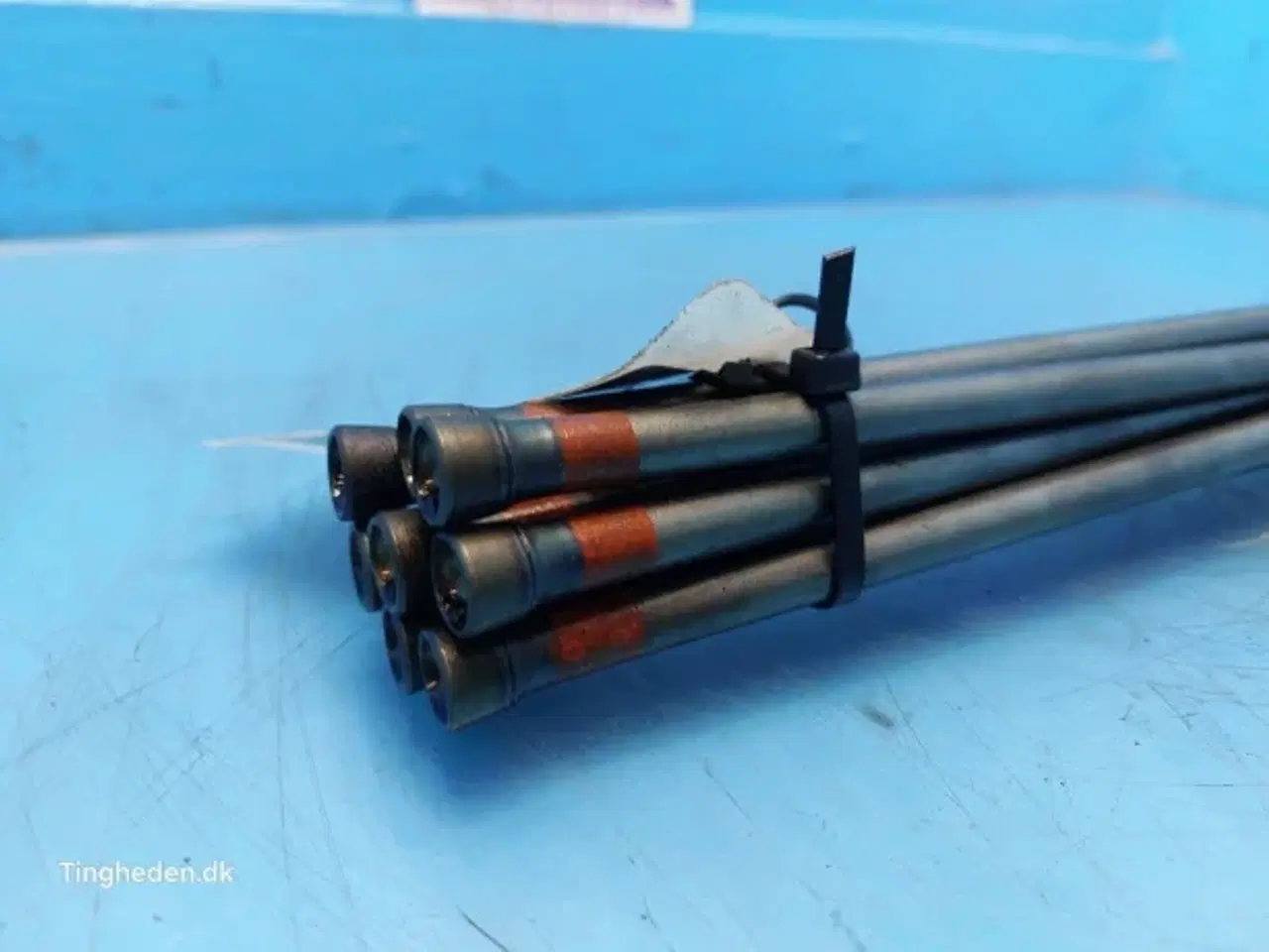 Billede 3 - Iveco F4DFE414Z Skubbestang 8Stk 4895031