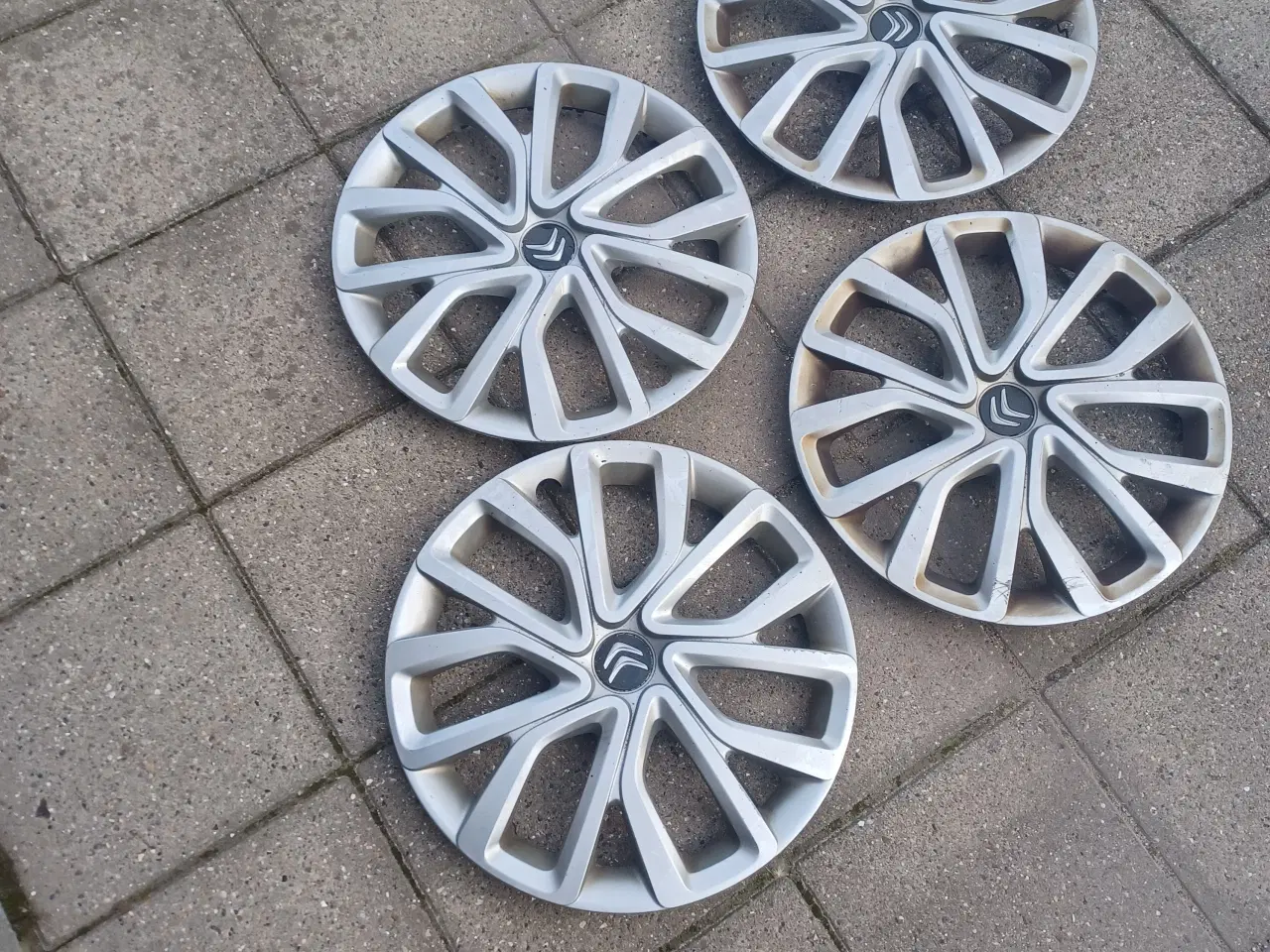 Billede 1 - Citroen hjulkapsler.