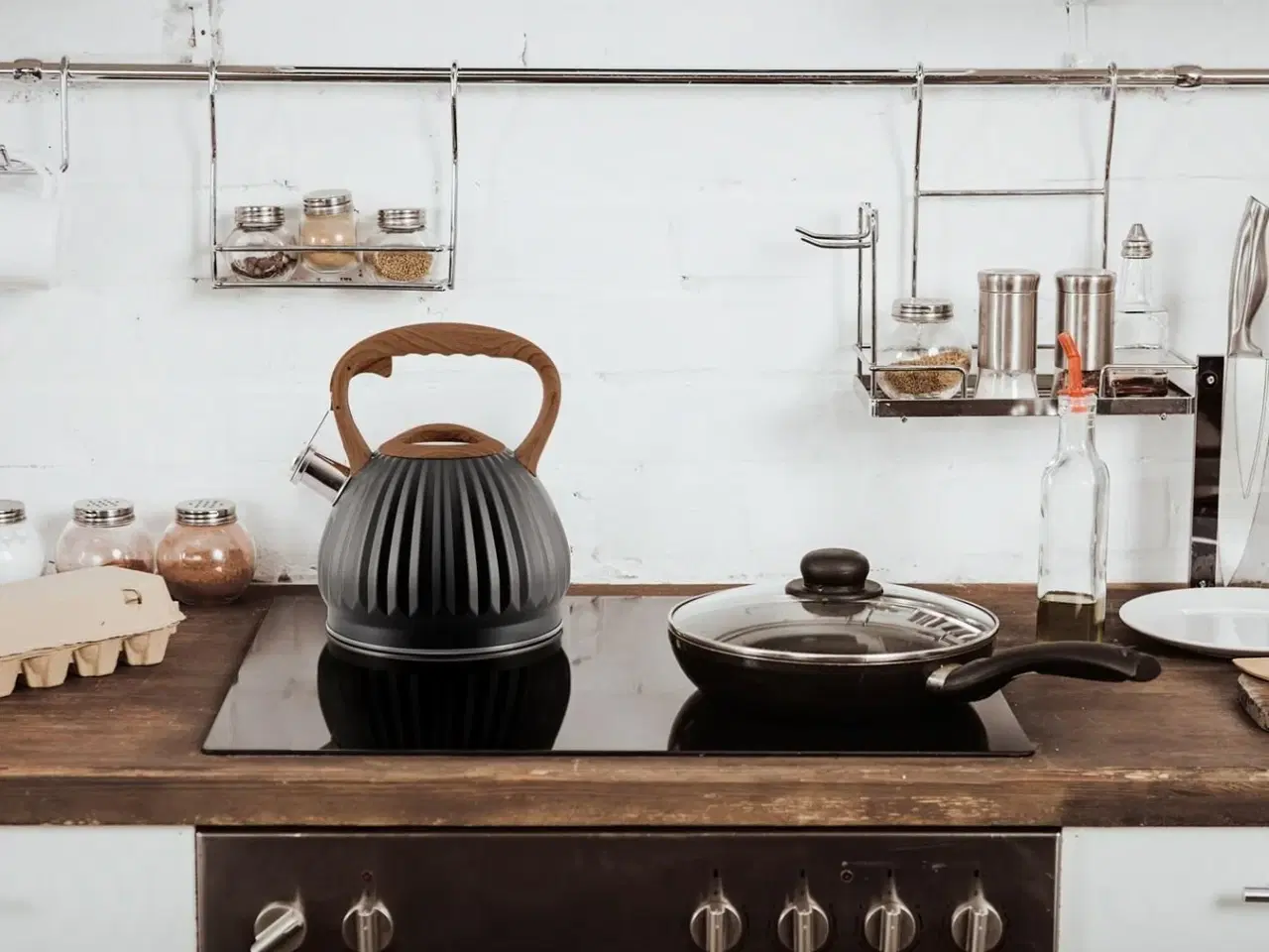 Billede 3 - PROMIS FABIO fløjte-kedel 3,0 l – sort med trægreb