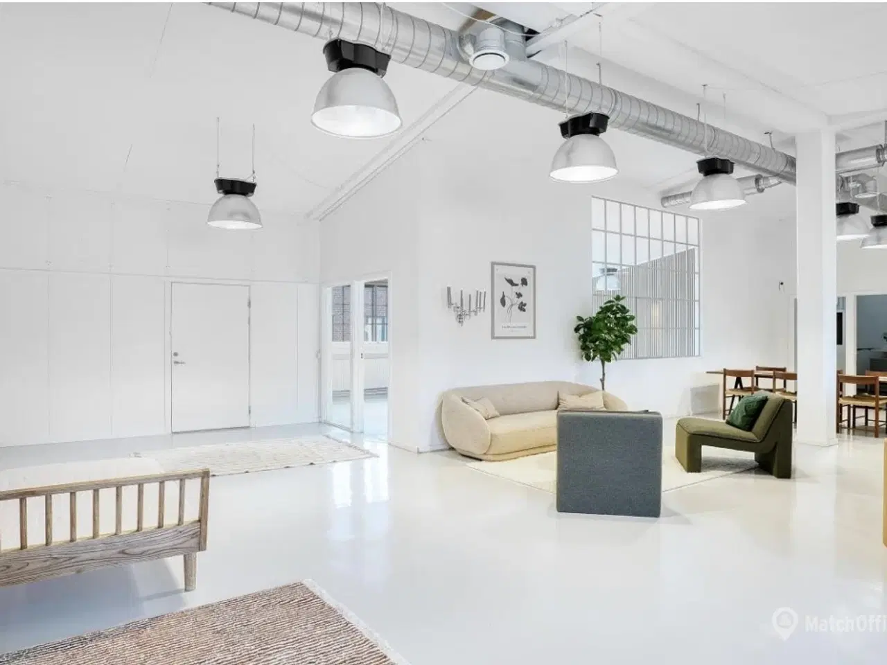 Billede 1 - Attraktivt kontor i Filmbyen – inkl. møblerede fællesarealer. køkken og parkering