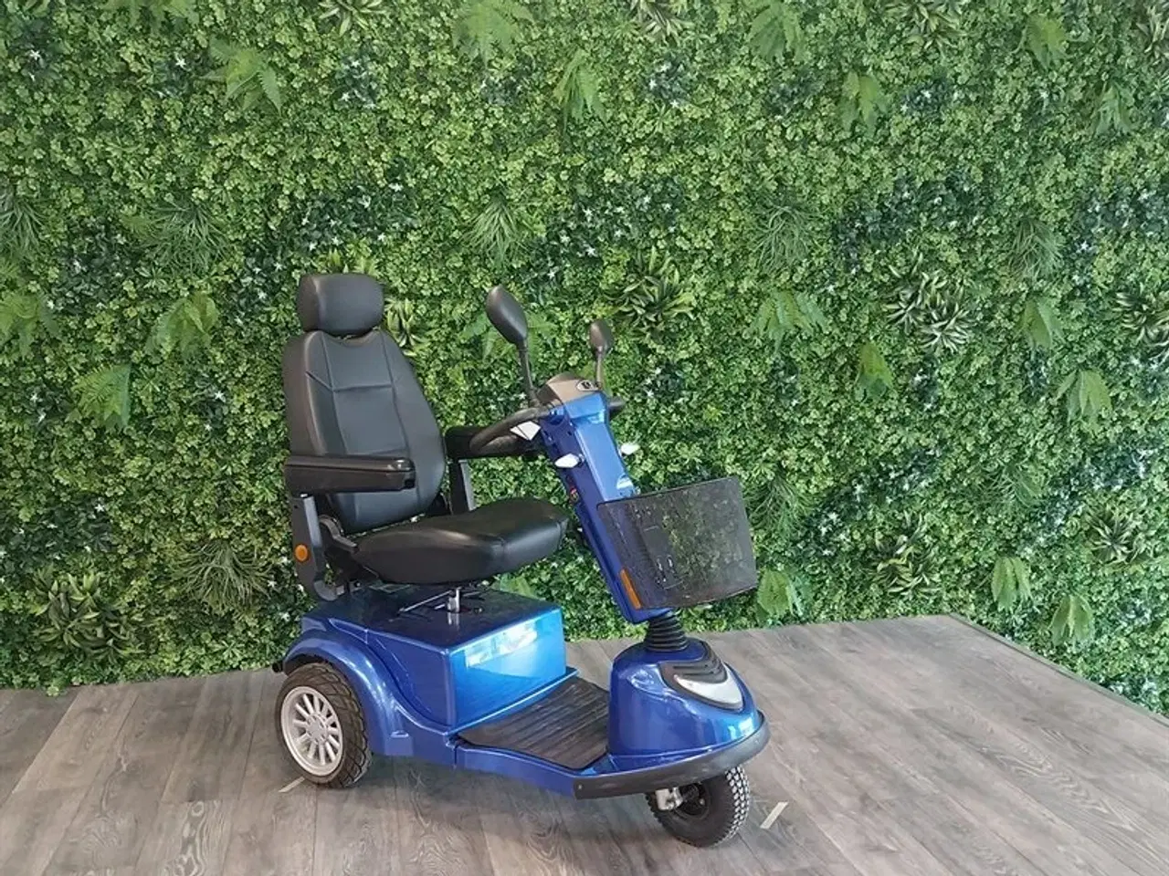 Billede 1 - LM-450 blå