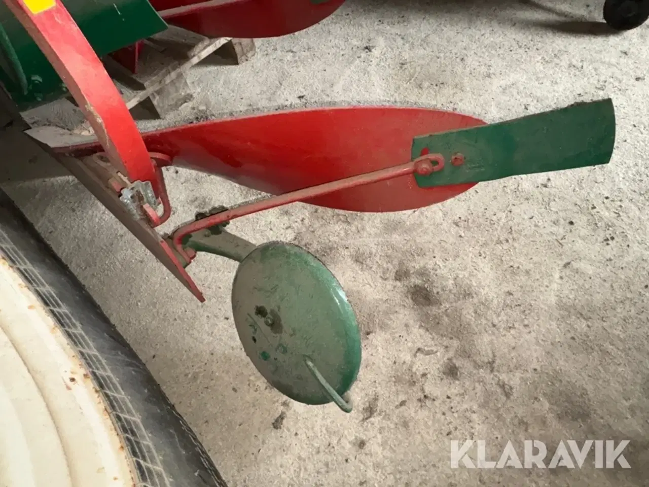 Billede 6 - Veteranplov Kverneland MA 3-furet med rulleskær og forplov
