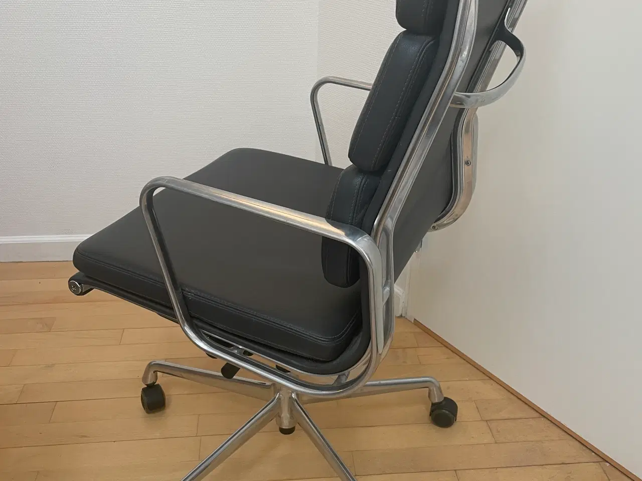 Billede 2 - Vitra SOFT PAD CHAIR EA 219