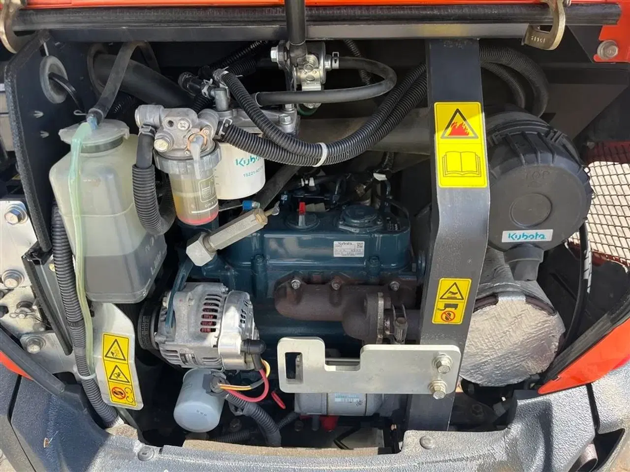 Billede 14 - Kubota KX019-4 Tiltfæste, Koblinger og haner og 3 skovle