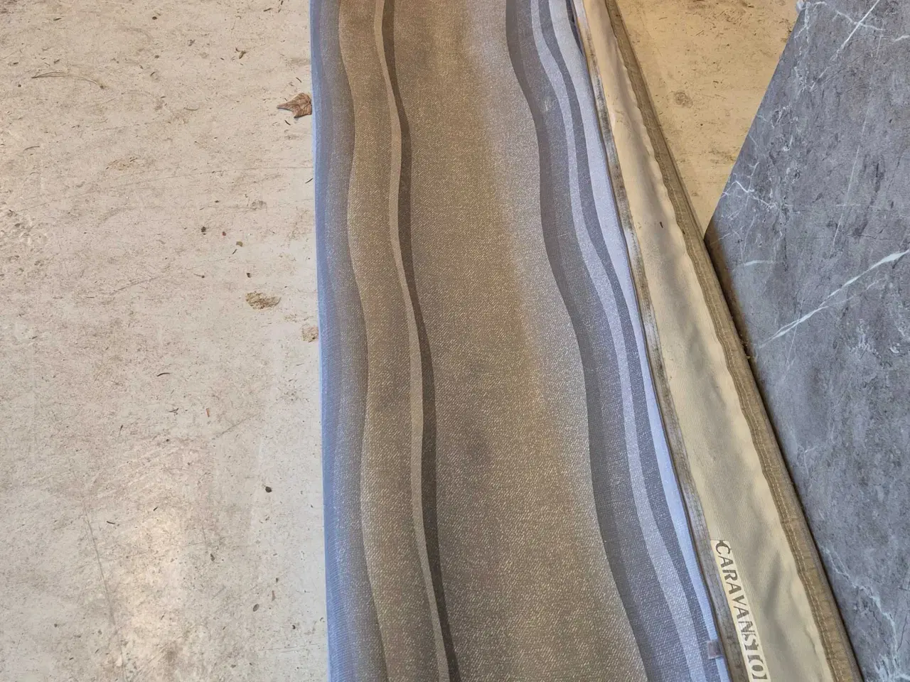 Billede 1 - Fiamma caravanstore 440