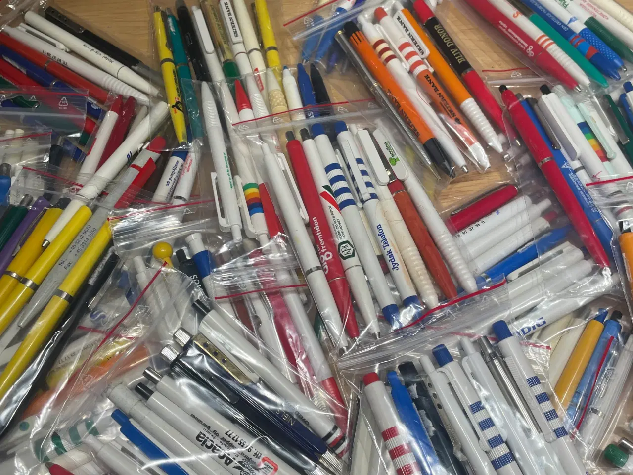 Billede 2 - Kuglepenne og floatpenne sælges.