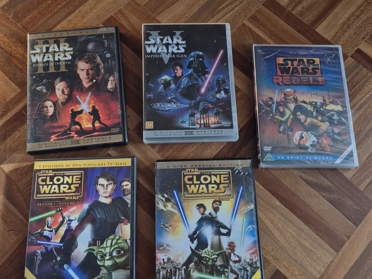 Billede 1 - Starwars serier forskellige