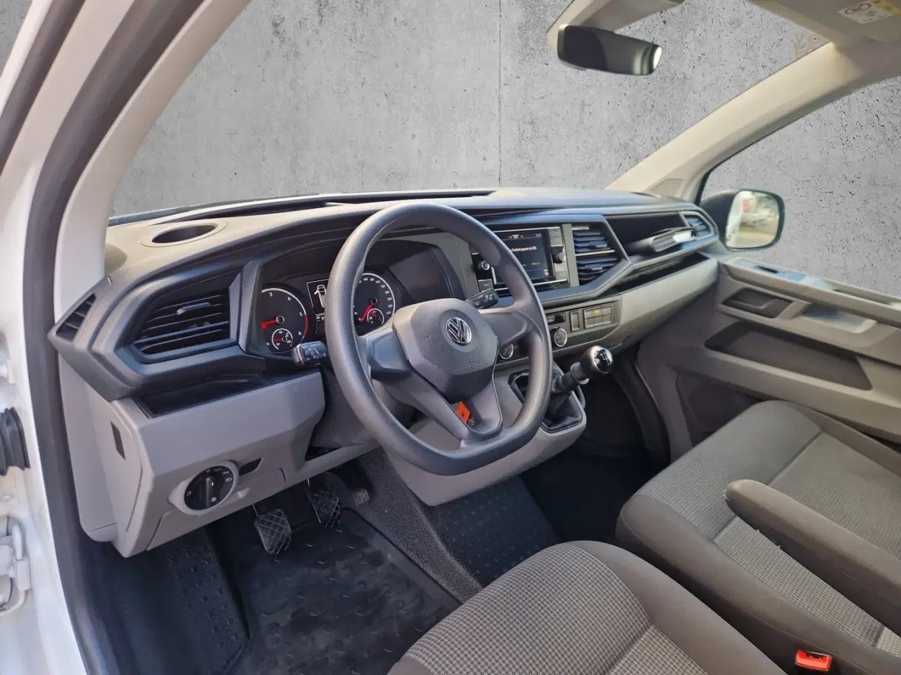 Billede 17 - VW Transporter 2,0 TDi 110 Kassevogn kort