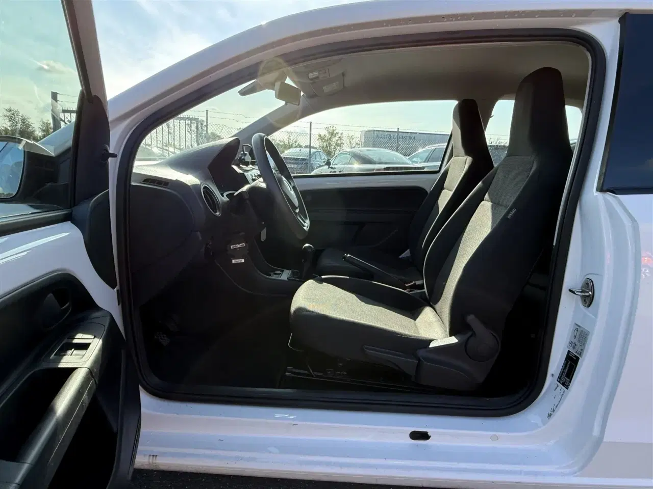 Billede 2 - VW up 1,0 MPI BMT Take 60HK 3d