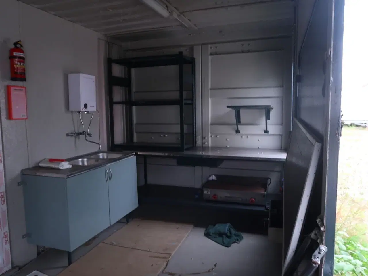 Billede 10 - Street Food Container med køkkenindretning