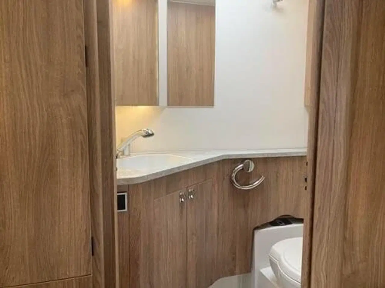 Billede 8 - Kabe Classic 520 XL KS -